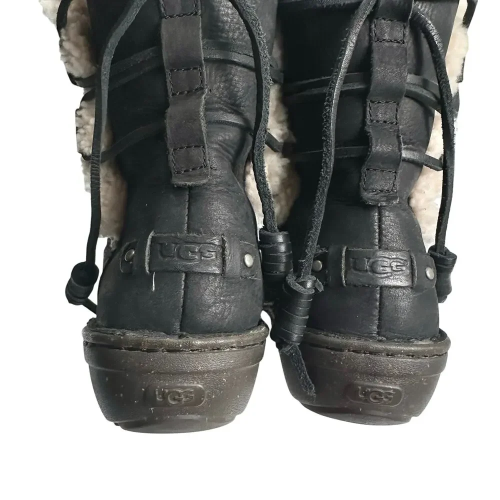 Ugg | Women | Akadia Black Leather Sheepskin Fur Pull On Fall Boots | Size US 7